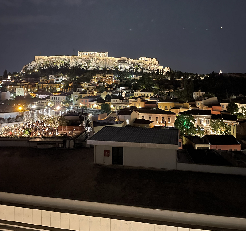 Blick auf die Akropolis bei Nacht